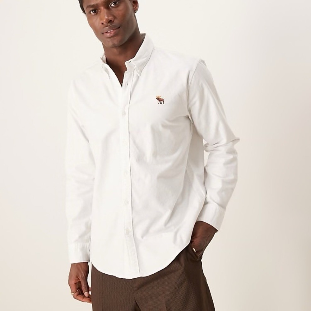 Abercrombie & Fitch Men's long sleeve icon logo oxford shirt in white Size XXL
